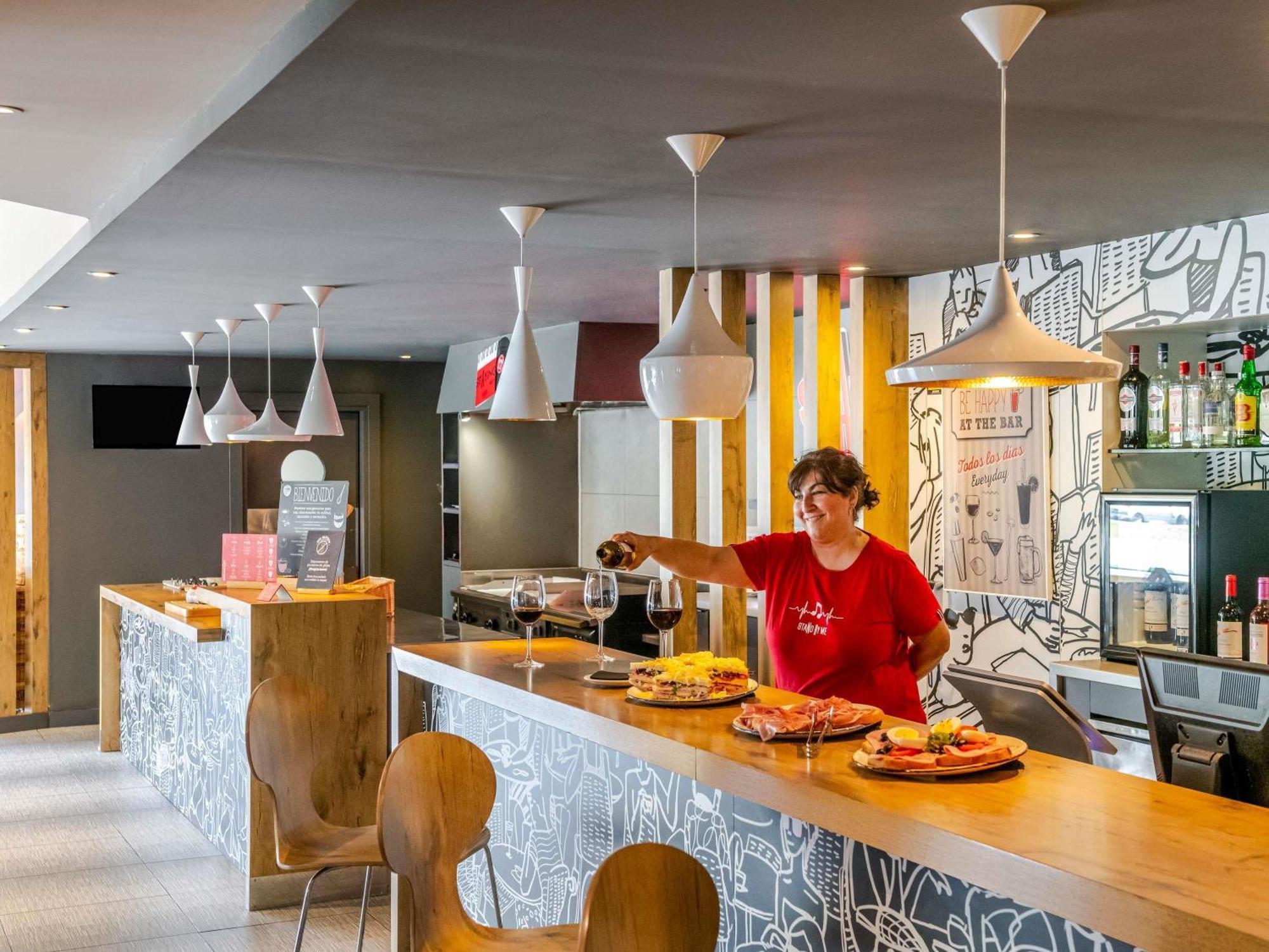 Ibis Bilbao Barakaldo Hotel Exterior photo