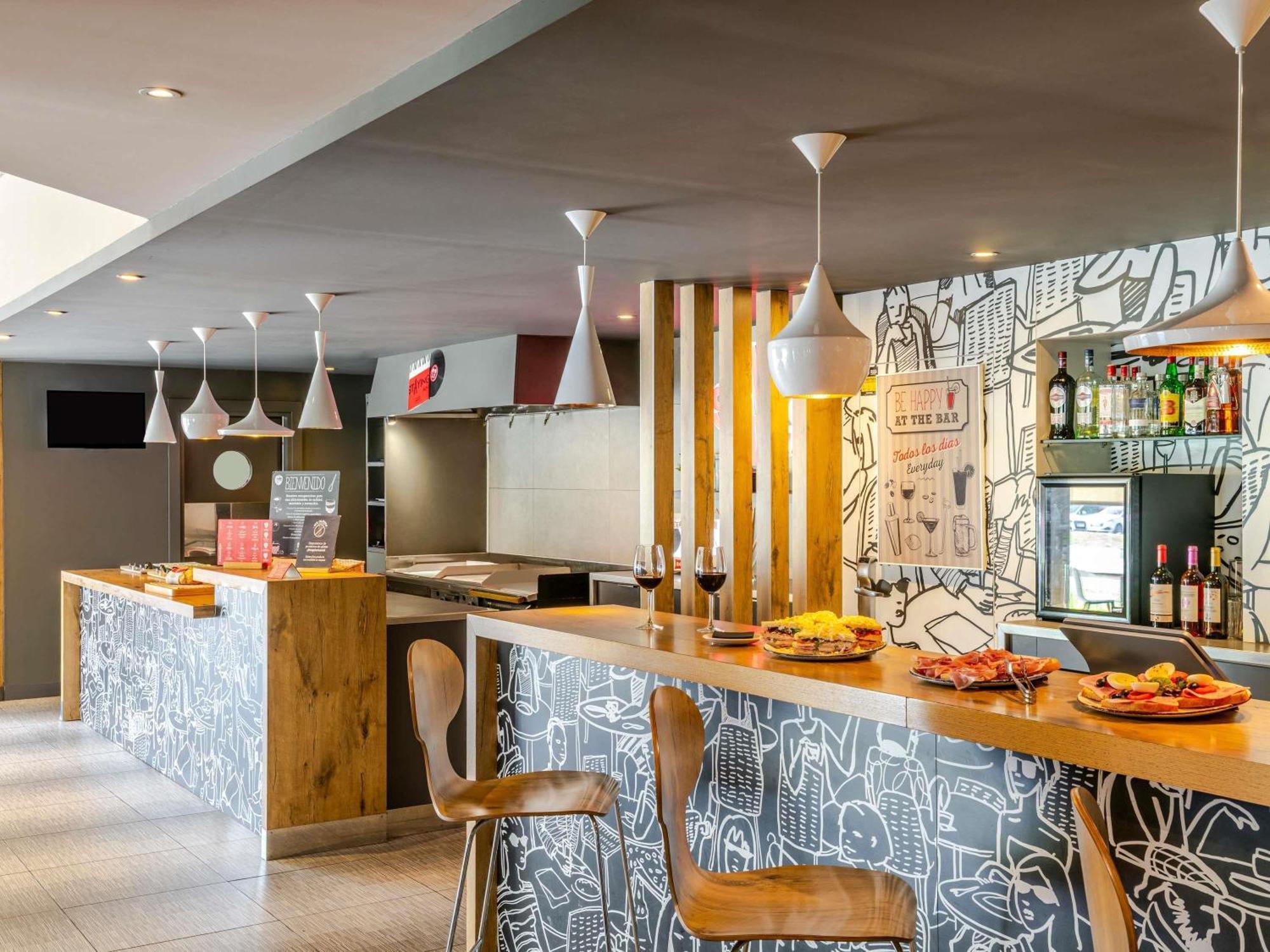Ibis Bilbao Barakaldo Hotel Exterior photo